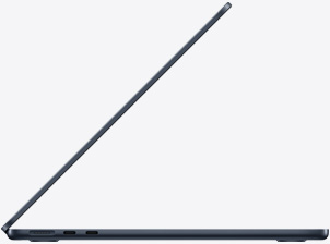 ミッドナイトカラーのMacBook Airの側面